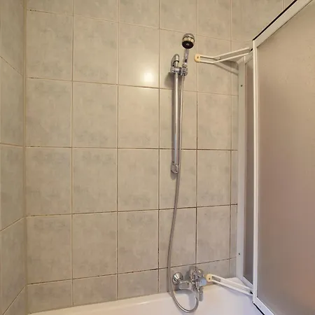 Detached Chalet In Lovely Hiking Region , Cleaning Included *